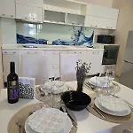 Center Sea Garden 2br דירה וארנה