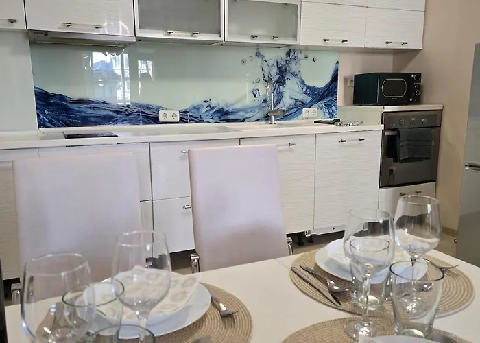 아파트 Center Sea Garden 2br